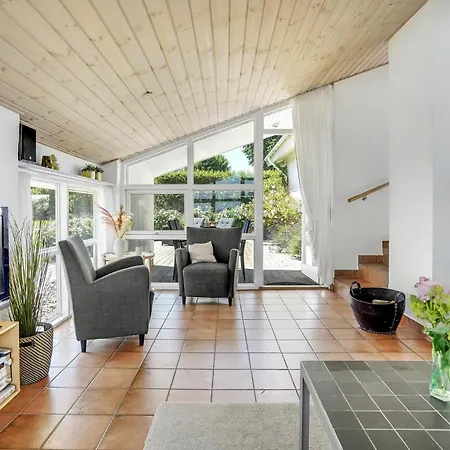 Ferienhaus Pet Friendly In With Sauna *