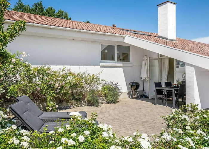 Pet Friendly In With Sauna بيت للعطل