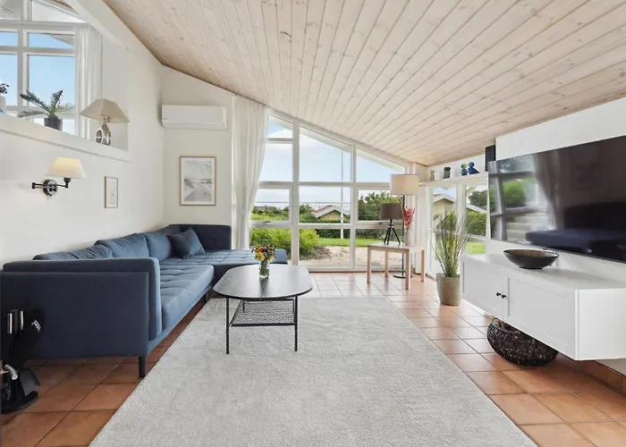 Pet Friendly In With Sauna Sjolund